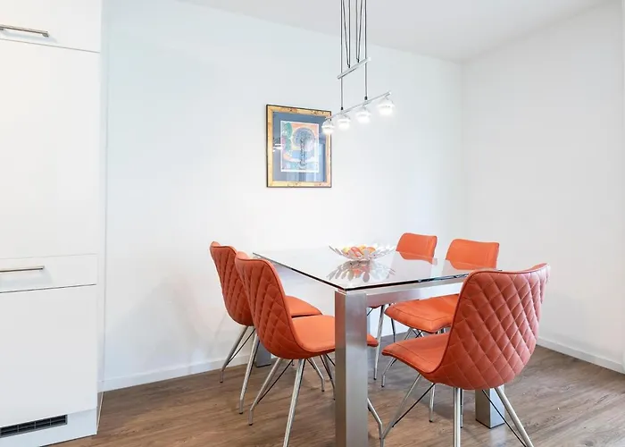 Kirschgarten Familienidyll *